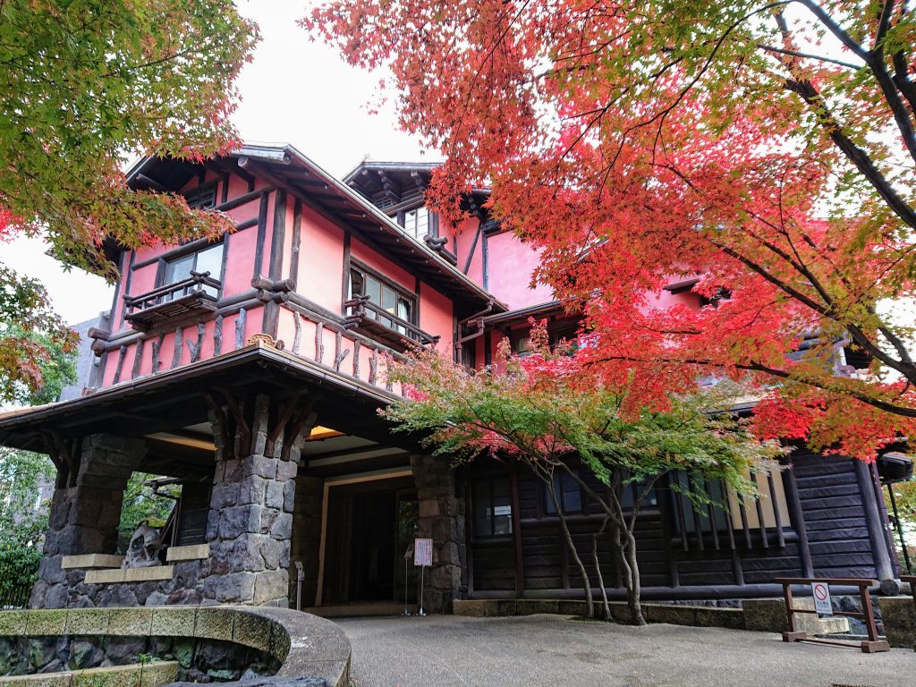 南園は山荘風の迎賓館　【名古屋】覚王山の紅葉は、揚輝荘がおススメ