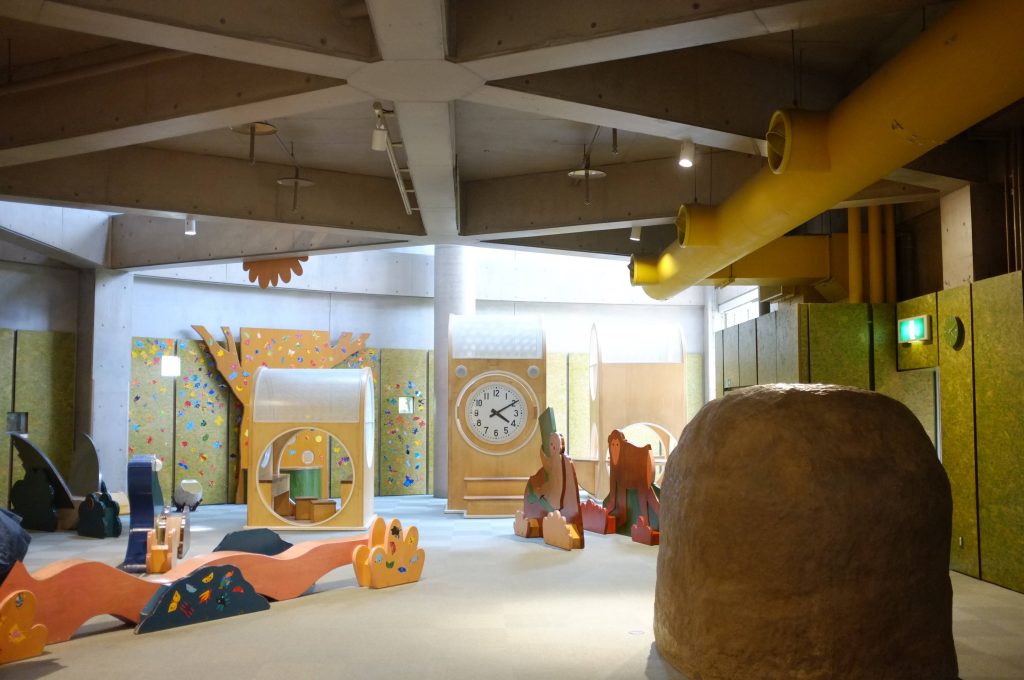 愛知県児童総合センター：屋内遊具　子供無料　安い　遊び場　名古屋