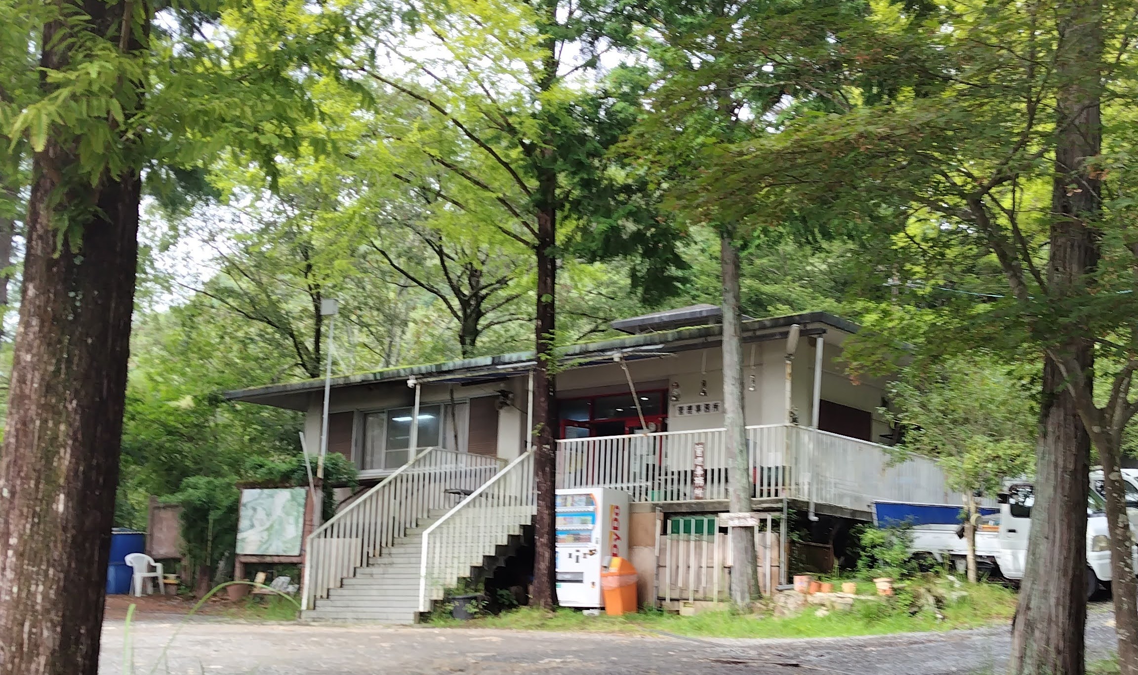 大阪　近い　キャンプ　おすすめ　温泉